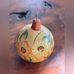 Jimón Hand-Painted Floral Ornament